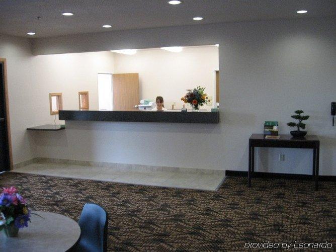 Baymont By Wyndham Harlan Hotel Interior photo